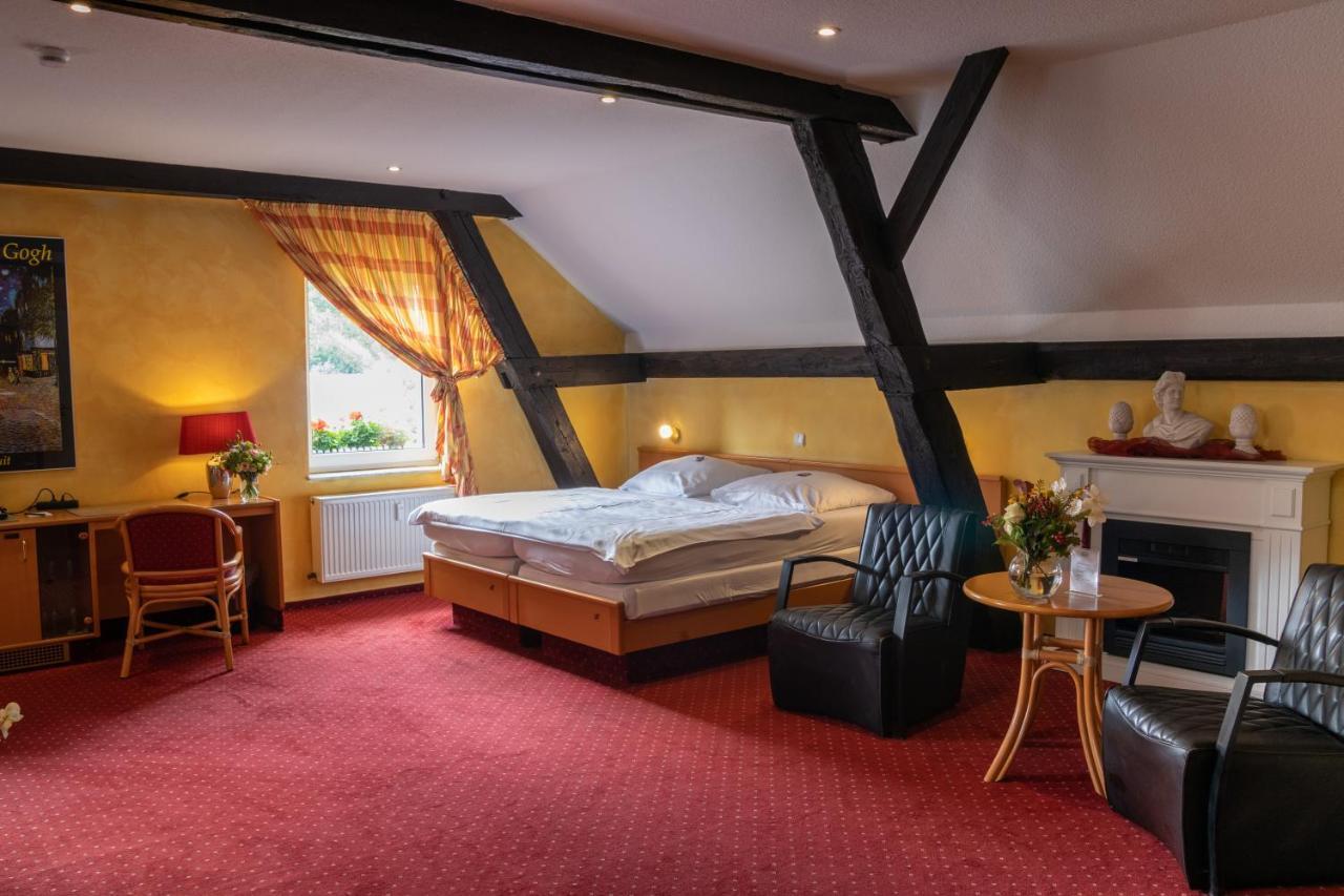 Hotel Landhaus Knappmann Есен Екстериор снимка