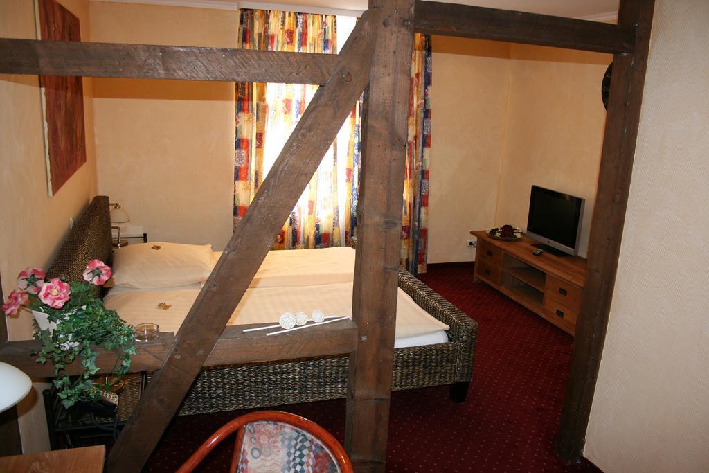 Hotel Landhaus Knappmann Есен Стая снимка